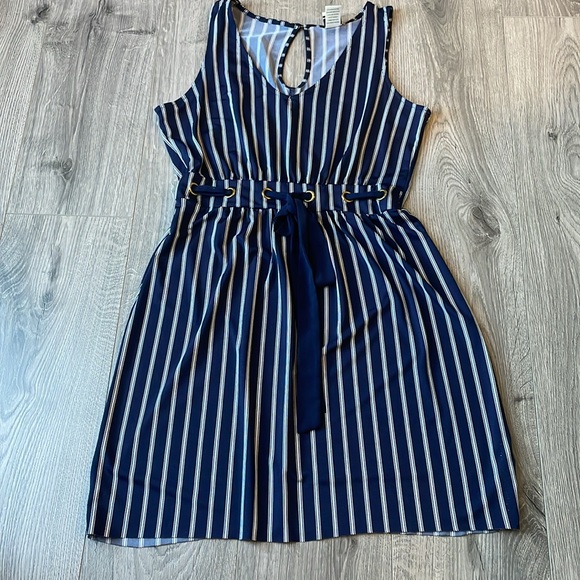 Blue & White Striped dress or coverup with Front Grommets and sash waist . - Picture 2 of 10